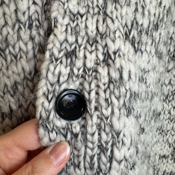 Filippa K. Chunky Cozy wool mohair Gray Knit Cardigan size medium luxe - Picture 9 of 9
